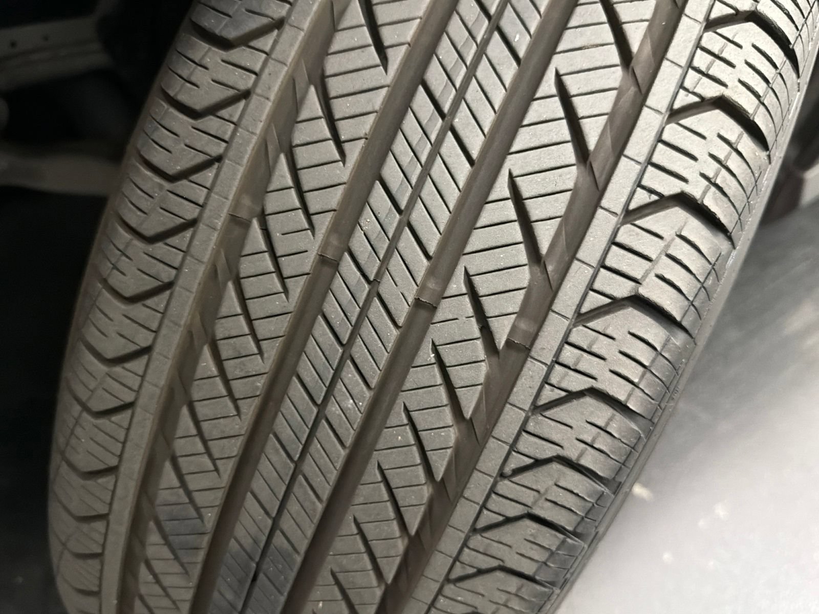Used 2025 Mercedes-Benz GLC 350e 4MATIC image 20