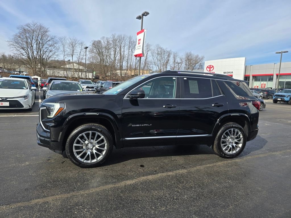 Used 2026 GMC Terrain Denali AWD/4WD image 3