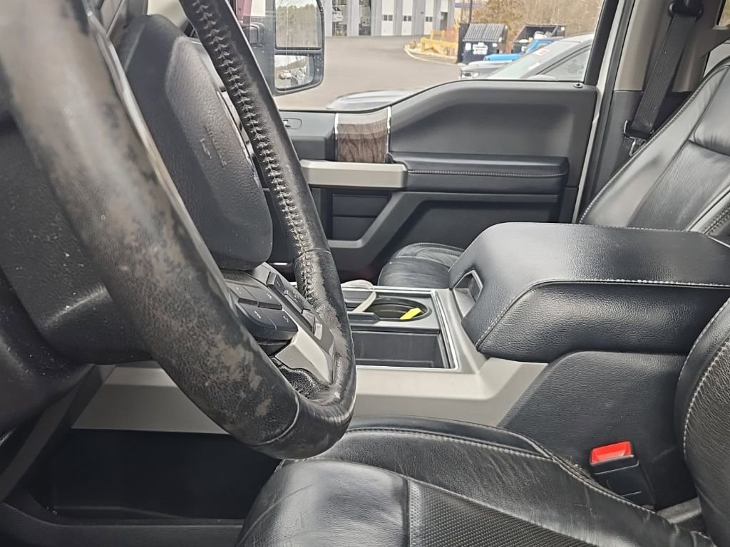 Used 2019 Ford F250 Lariat w/ Lariat Ultimate Package image 10