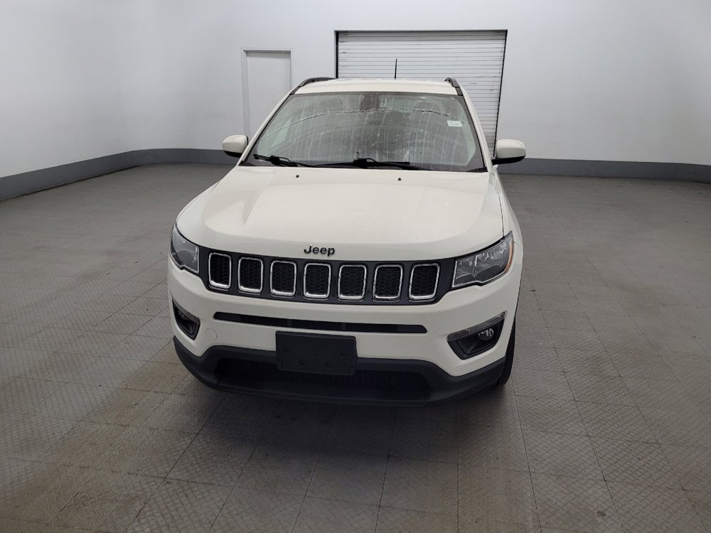Used 2017 Jeep Compass Latitude w/ Popular Equipment Group AWD/4WD image 15