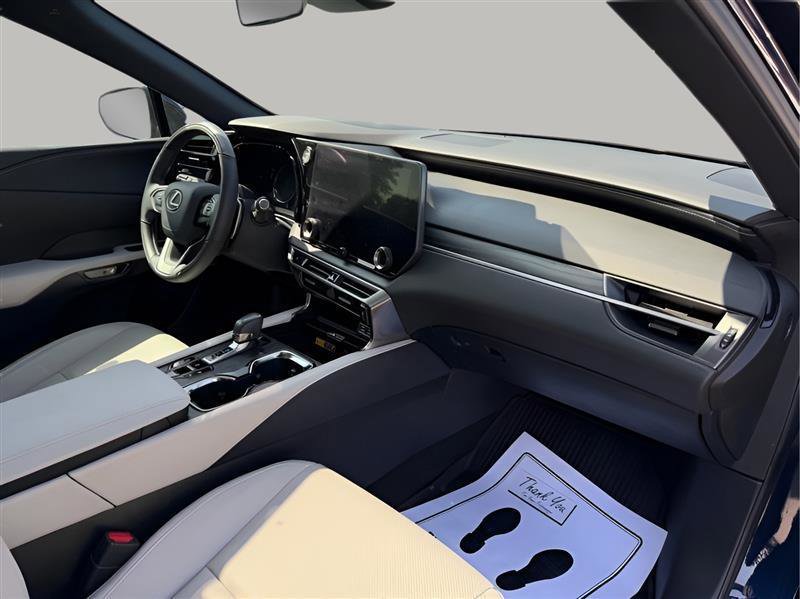 Used 2023 Lexus RX 350h w/ Cold Area Package AWD/4WD image 31