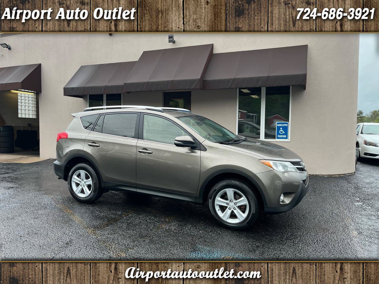 Used 2013 Toyota RAV4 XLE AWD/4WD image 1