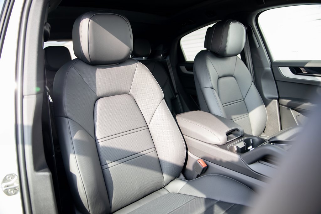 New 2026 Porsche Cayenne image 26