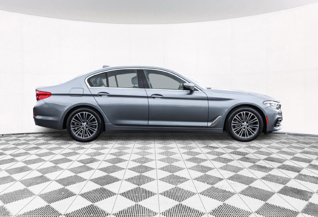 Used 2019 BMW 530i xDrive w/ Convenience Package AWD/4WD image 13