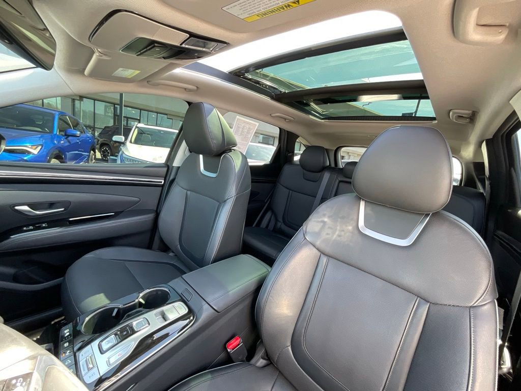 Used 2022 Hyundai Tucson Limited image 11