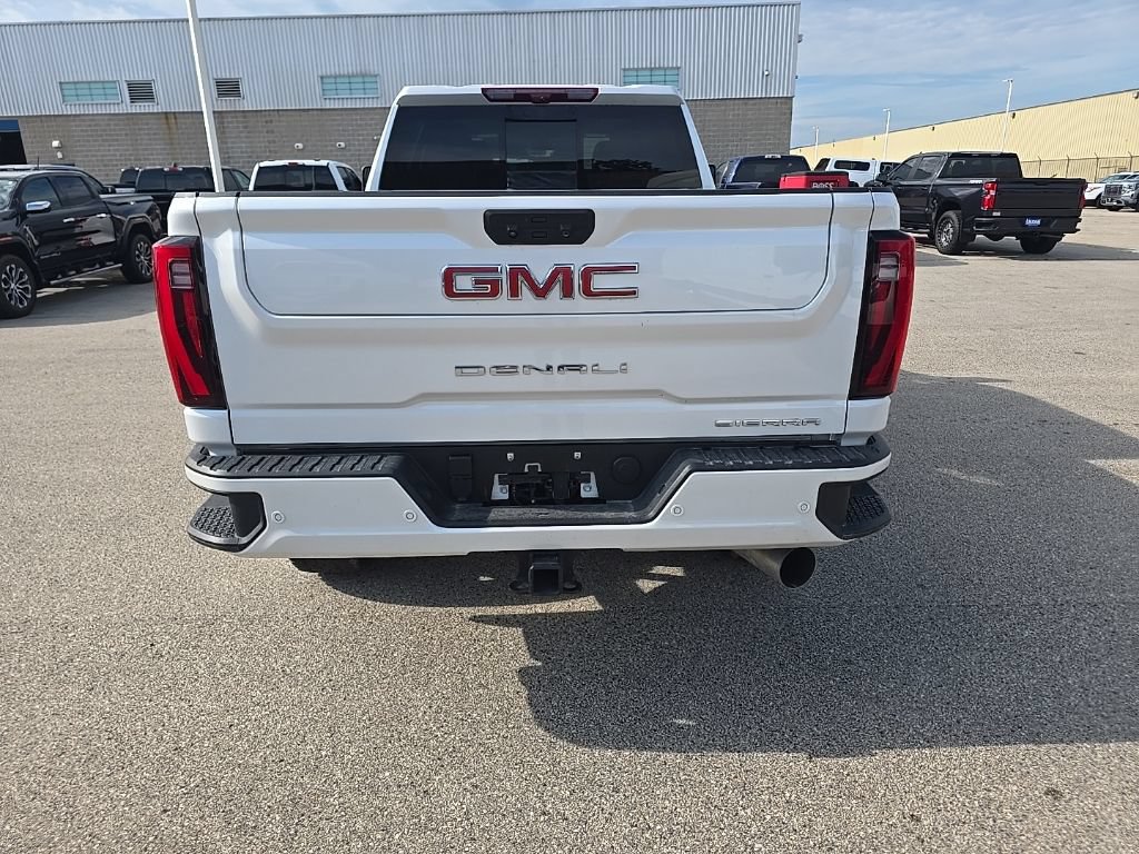 Used 2025 GMC Sierra 2500 Denali w/ Denali Reserve Package AWD/4WD image 5