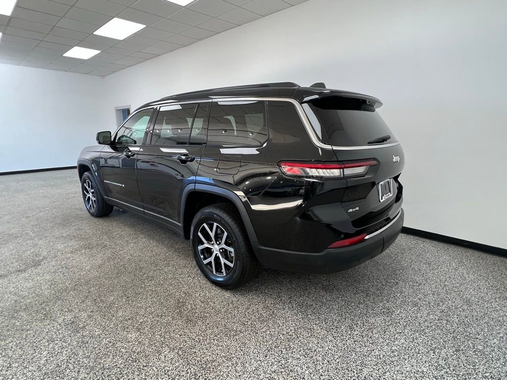 Used 2024 Jeep Grand Cherokee L Limited w/ Luxury Tech Group II image 20