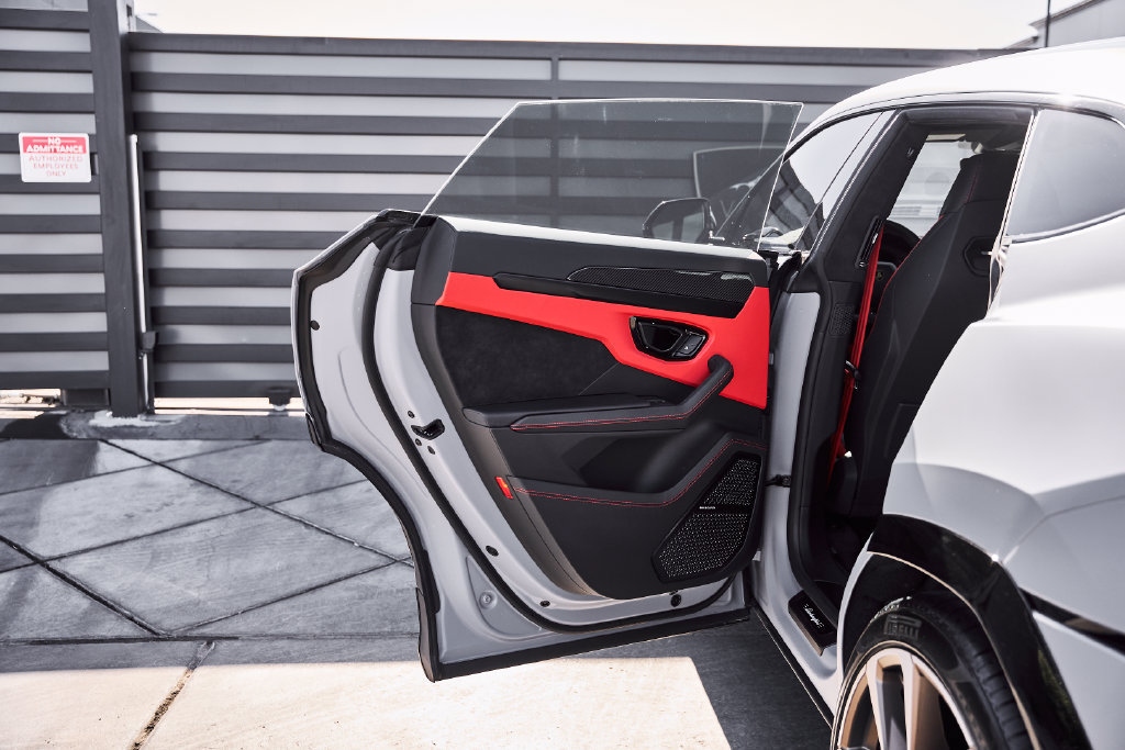 Used 2024 Lamborghini Urus S AWD/4WD image 30