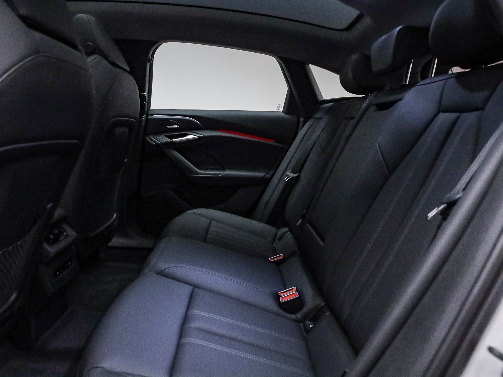 New 2025 Audi A6 e-tron Premium Plus image 21