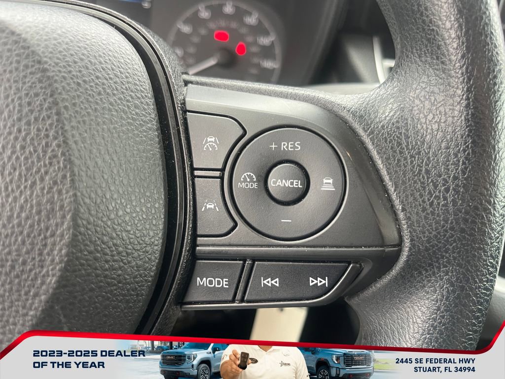 Used 2023 Toyota Corolla LE image 19