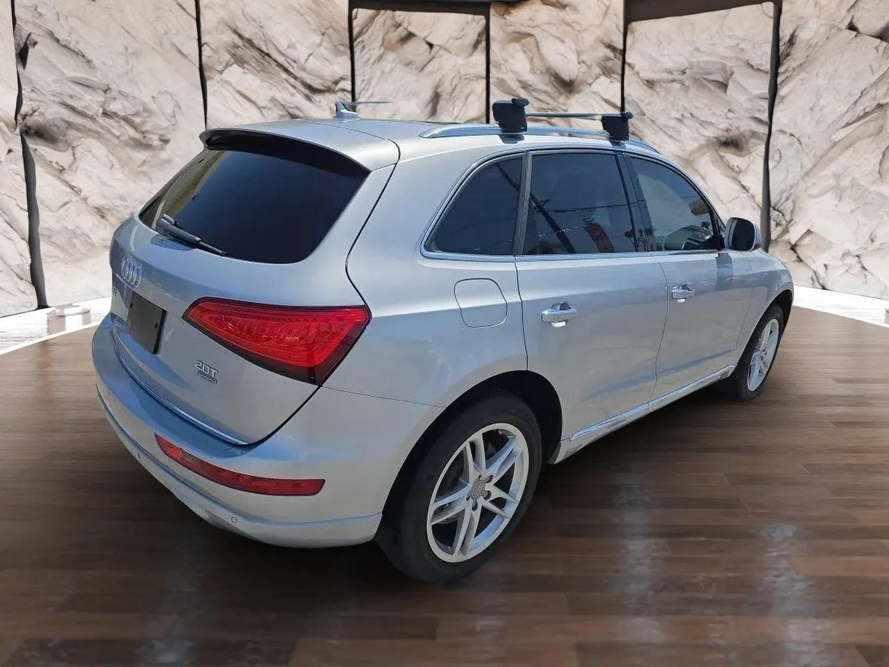 Used 2016 Audi Q5 2.0T Premium Plus w/ Technology Package AWD/4WD image 5