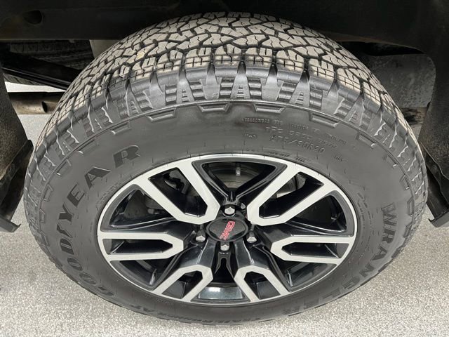 Used 2025 GMC Sierra 1500 AT4 w/ AT4 Premium Package image 14