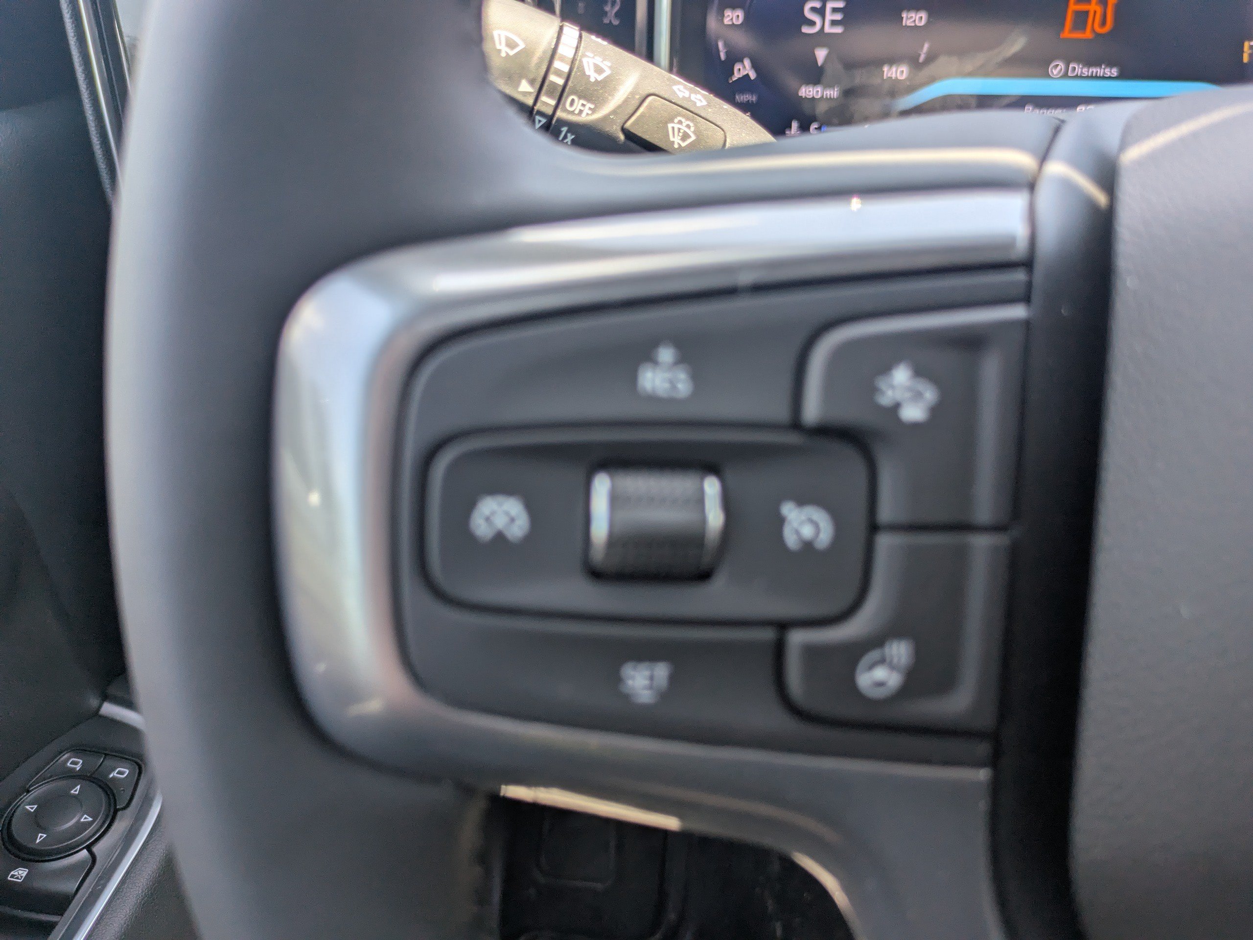 New 2026 Chevrolet Silverado 1500 LT w/ Safety Package AWD/4WD image 12