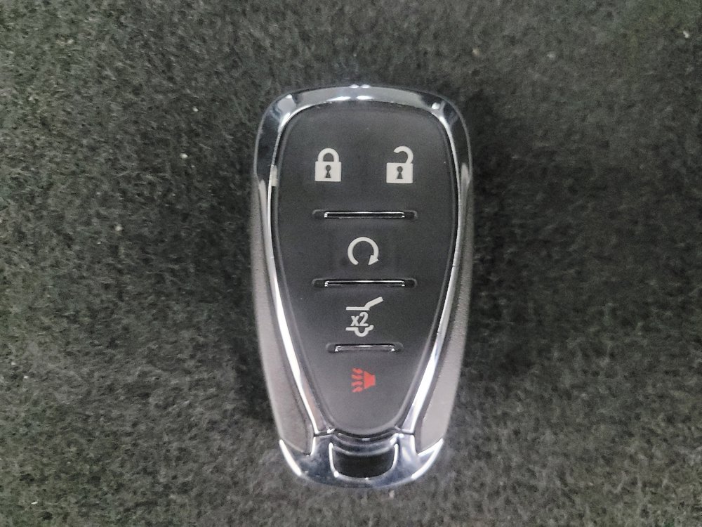 Used 2021 Chevrolet Traverse LT w/ LPO, Blackout Package image 32