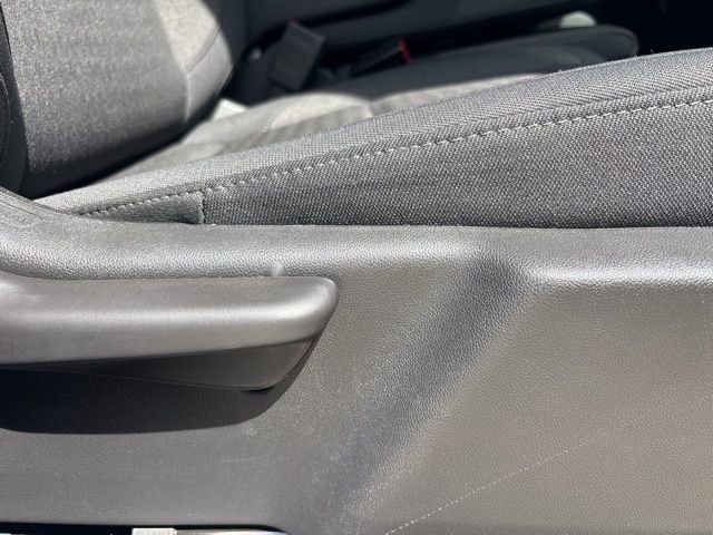 Used 2025 Chevrolet Silverado 2500 Custom w/ Custom Value Package image 19