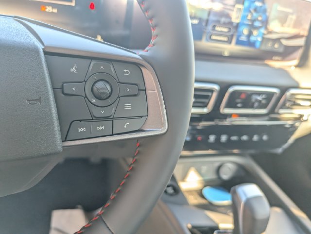 New 2027 Nissan Sentra SR w/ Floor Mat Package FWD image 22