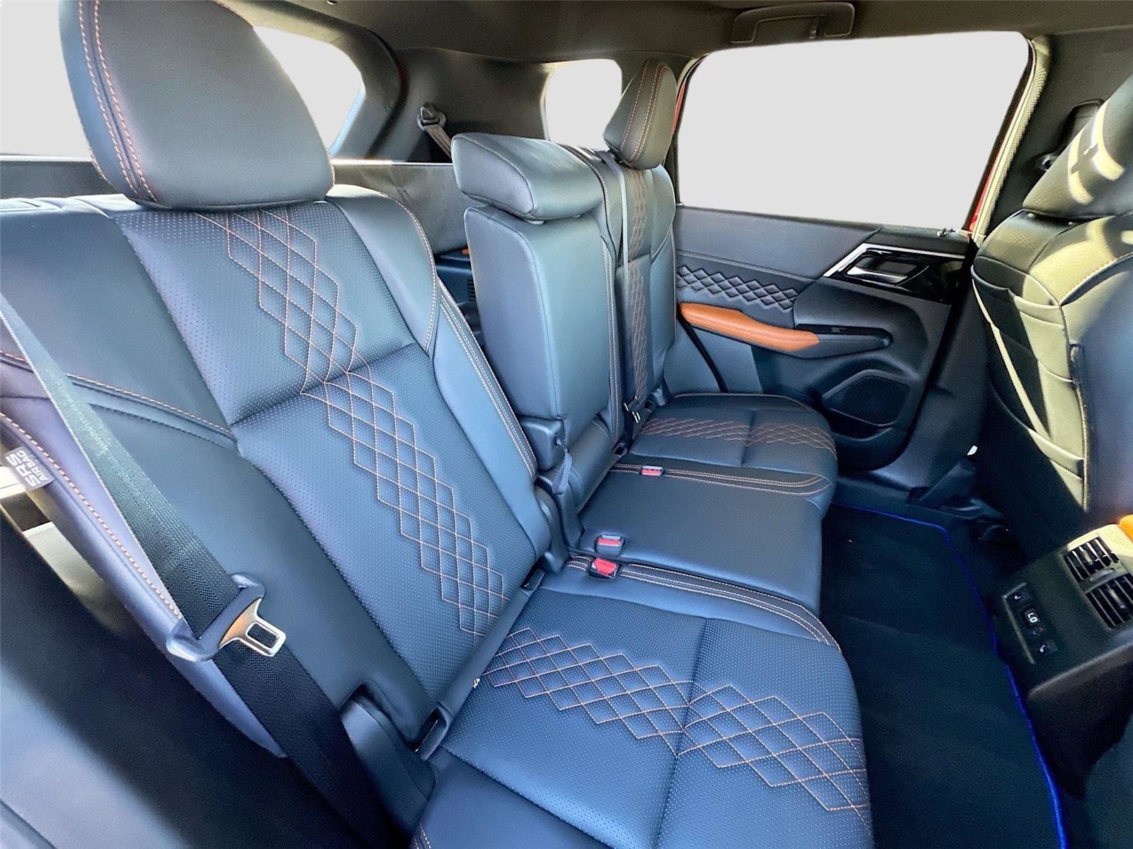 New 2025 Mitsubishi Outlander SEL AWD/4WD image 28