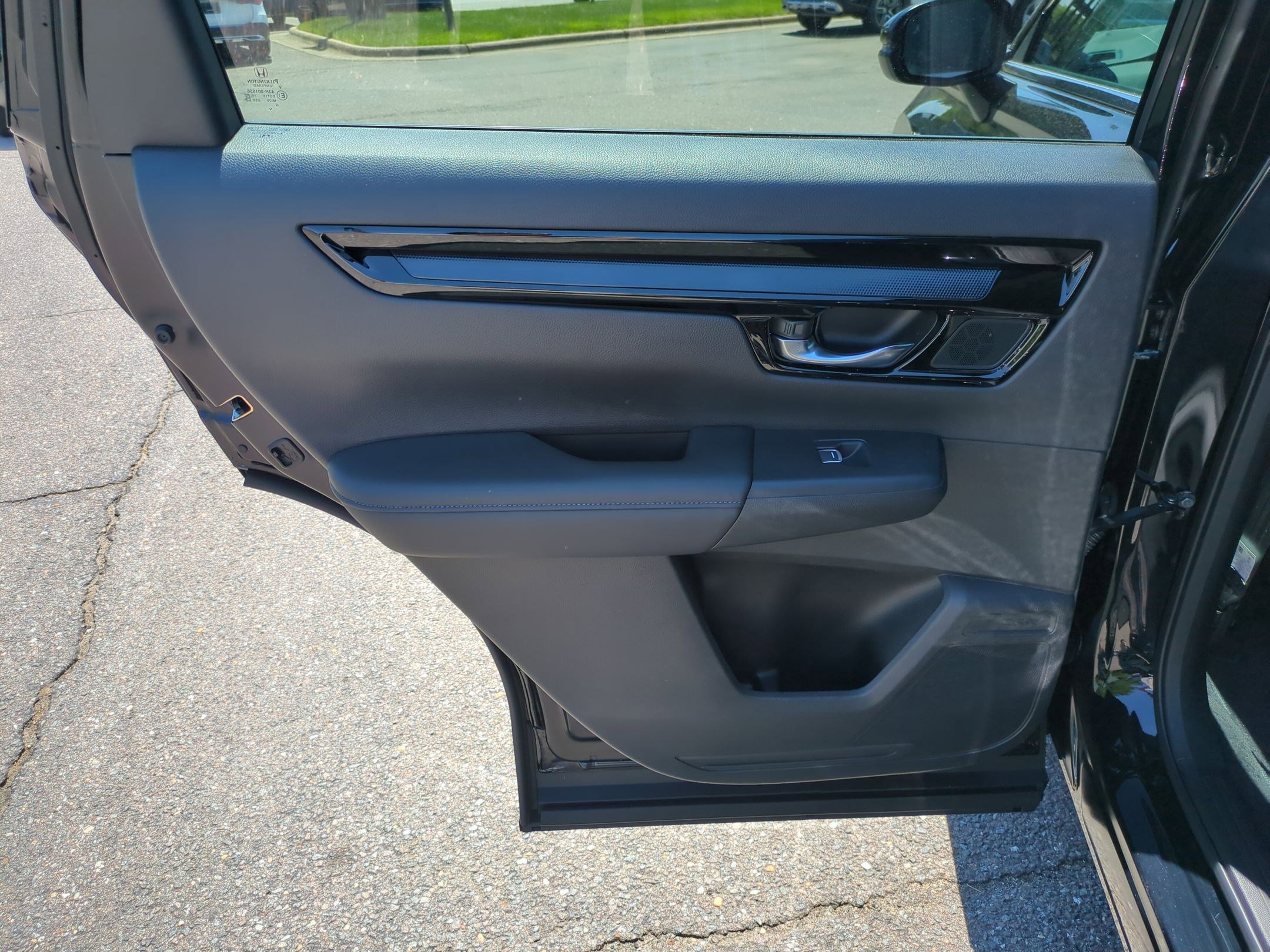 Used 2025 Honda CR-V EX-L image 28