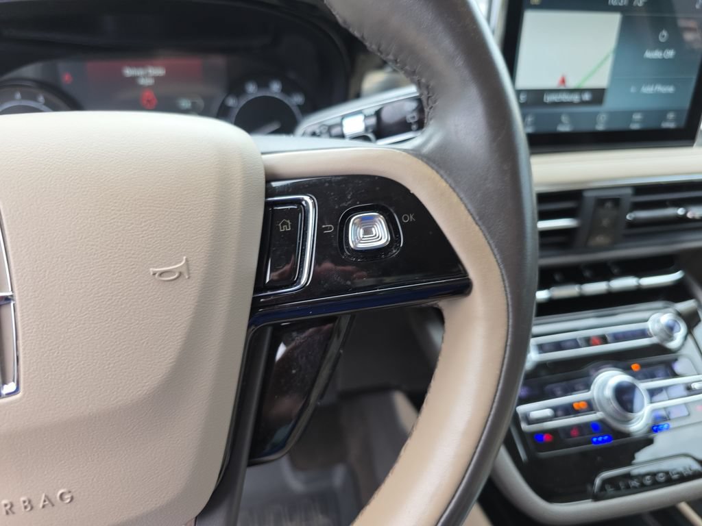 Used 2020 Lincoln Corsair FWD w/ Premium Package image 26