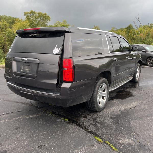 Used 2016 Chevrolet Suburban LTZ image 5