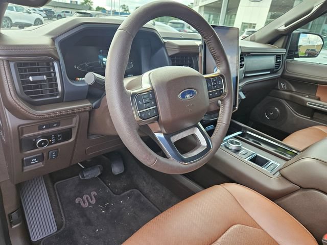 Used 2024 Ford Expedition King Ranch RWD image 8