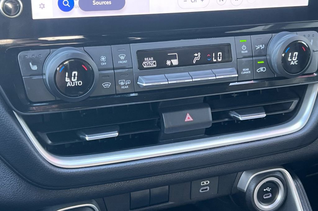 Certified 2025 Toyota Grand Highlander XLE image 22