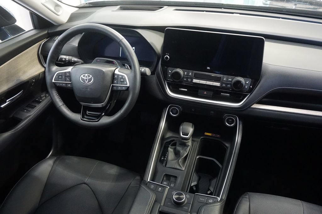 Used 2024 Toyota Grand Highlander AWD image 33