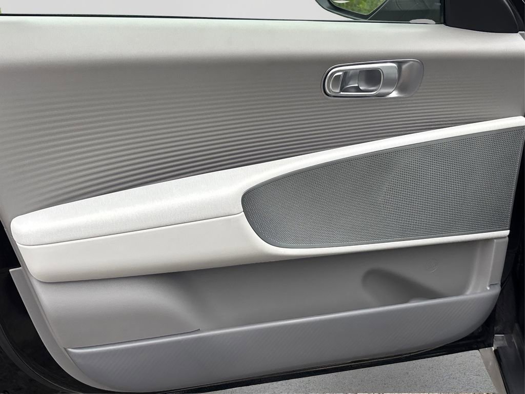 New 2025 Hyundai Ioniq 6 SEL image 17