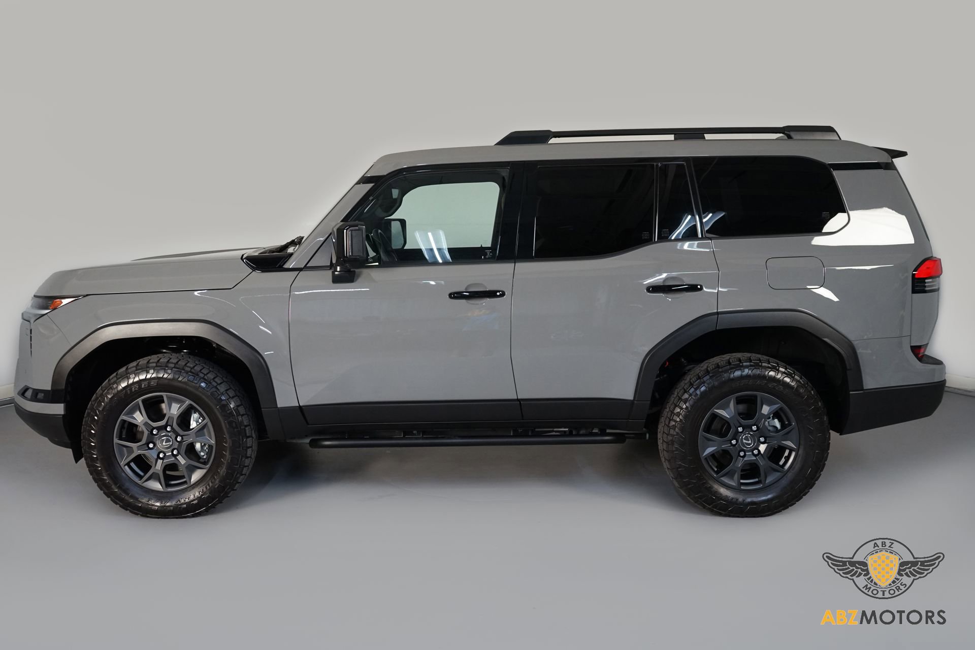 Used 2024 Lexus GX 550 AWD/4WD image 5