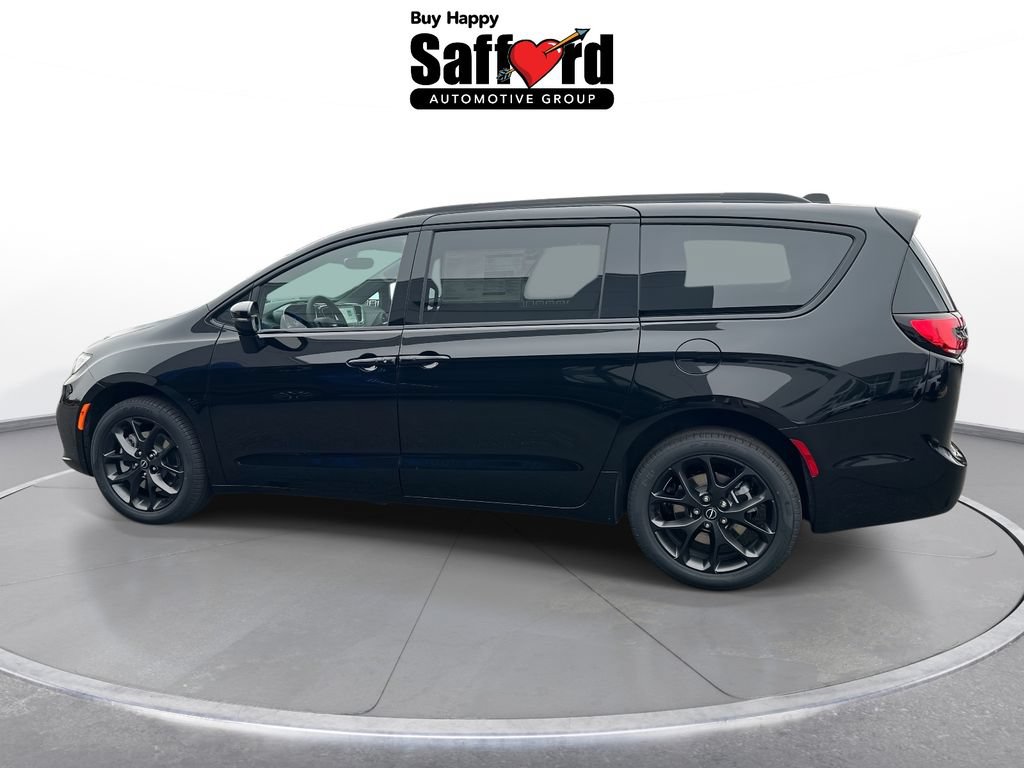 New 2026 Chrysler Pacifica Select w/ S Appearance Package AWD/4WD image 5
