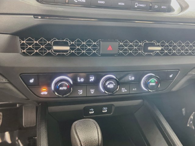Used 2023 Honda Accord EX image 23