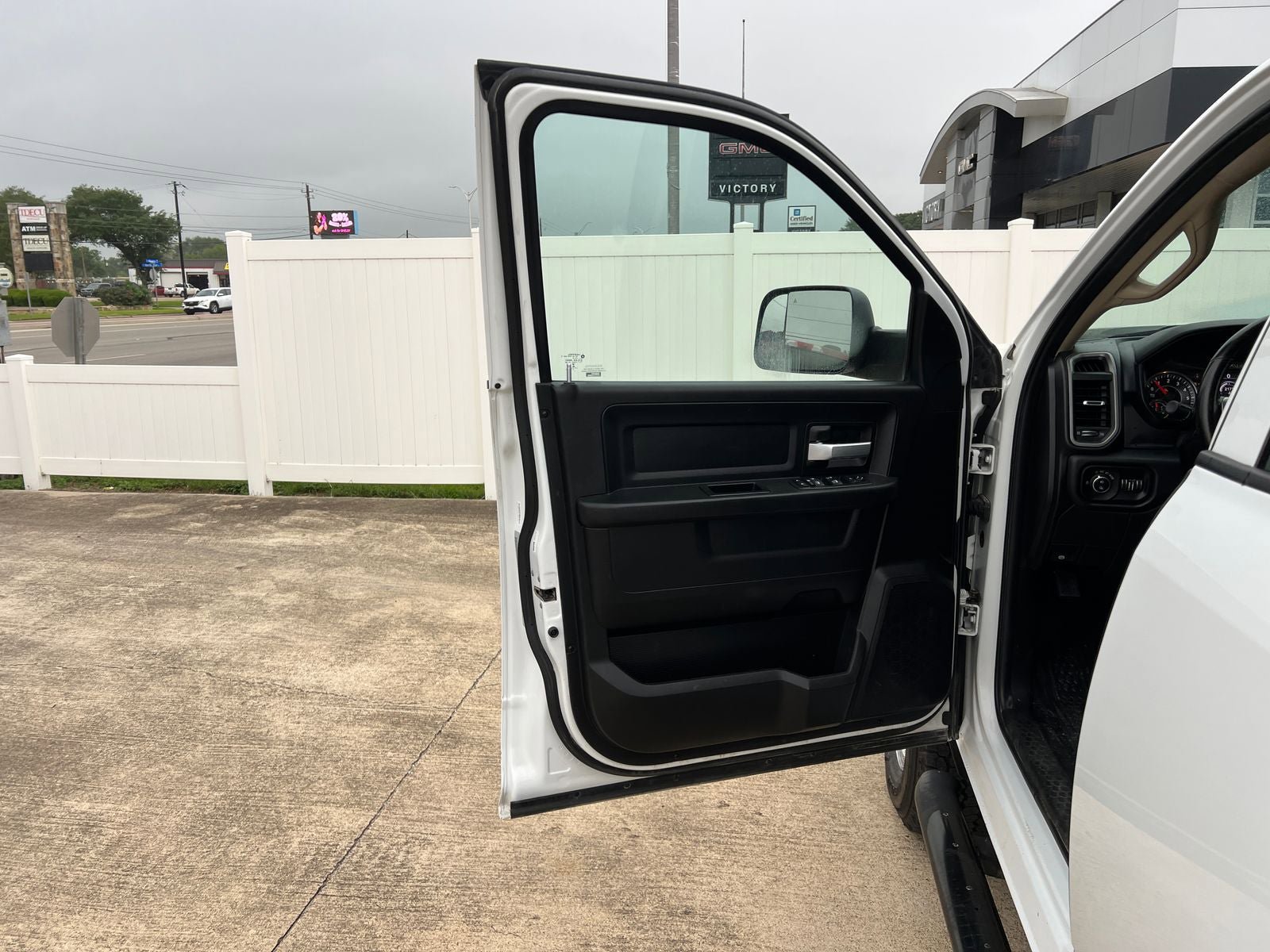 Used 2019 RAM 2500 Tradesman w/ Safety Group AWD/4WD image 17
