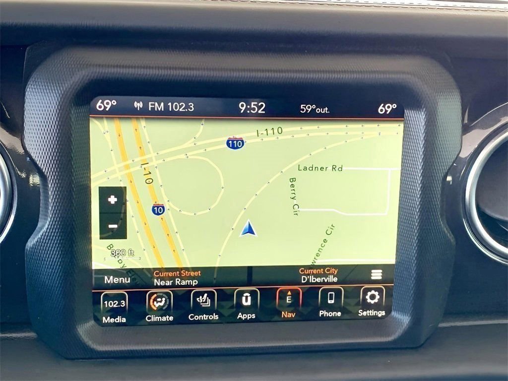 Used 2023 Jeep Wrangler Altitude image 31