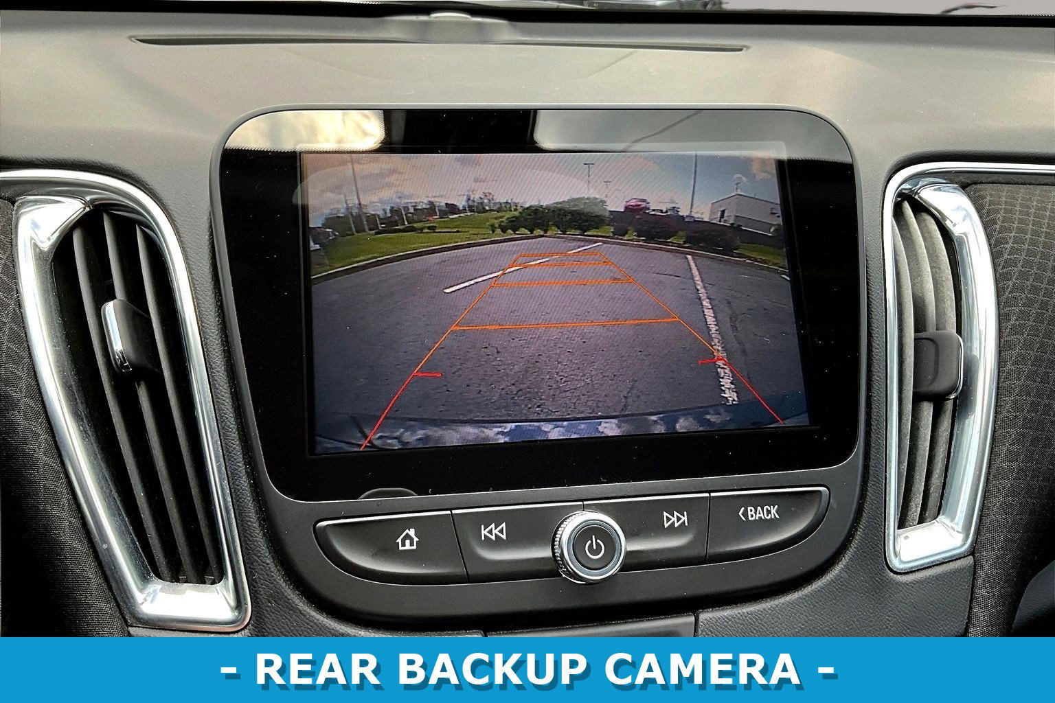 Used 2016 Chevrolet Malibu LT image 14