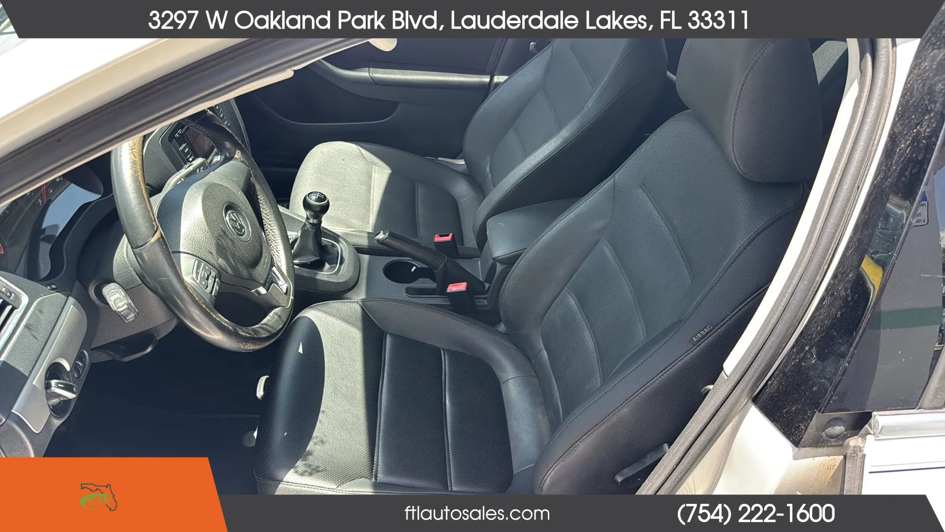 Used 2011 Volkswagen Jetta SEL image 22