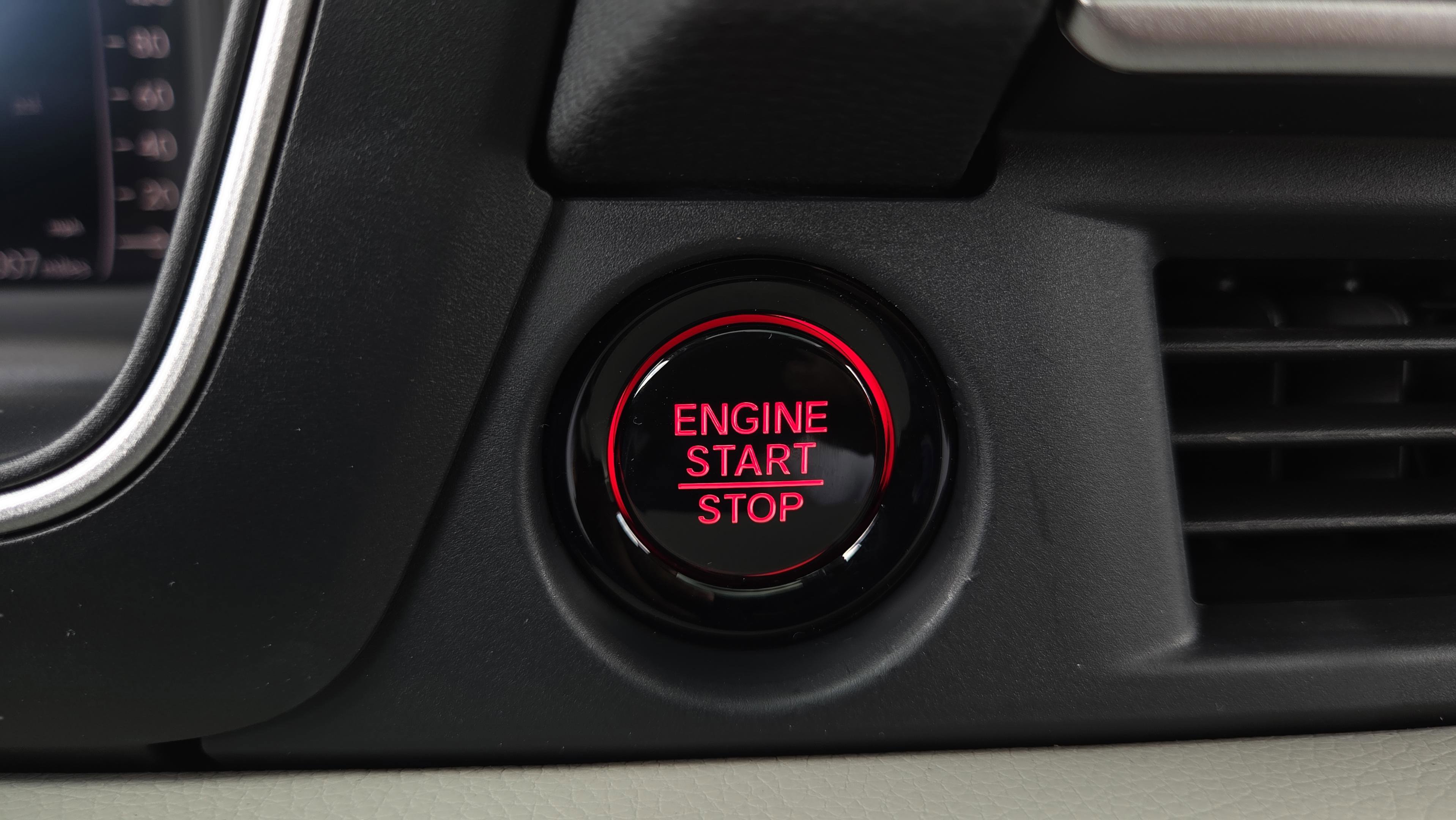 New 2026 Honda Pilot Touring image 37