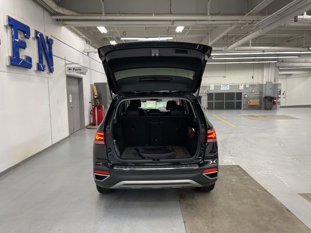 Certified 2023 Volkswagen Taos SE AWD/4WD image 11