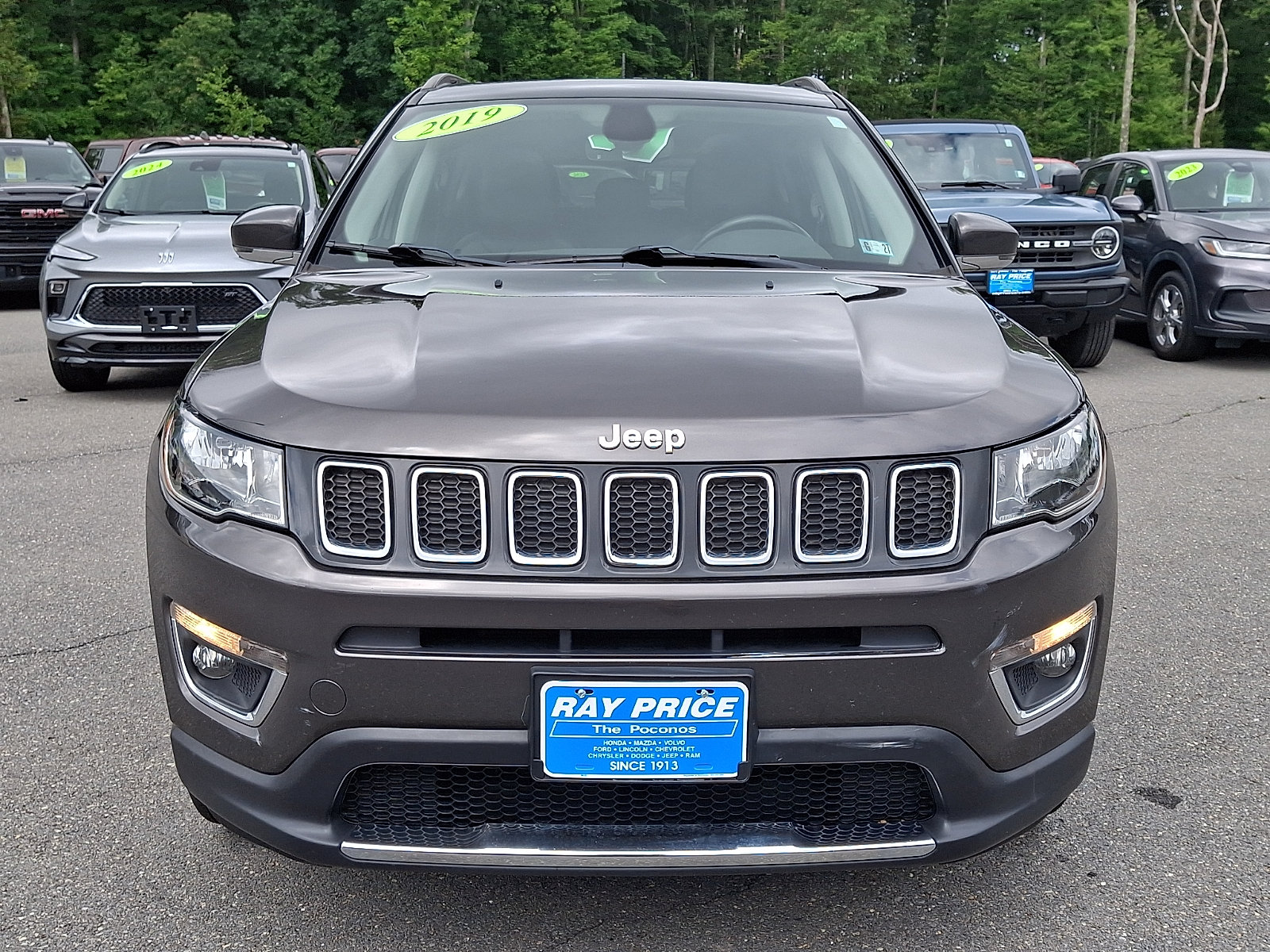 Used 2019 Jeep Compass Limited AWD/4WD image 2