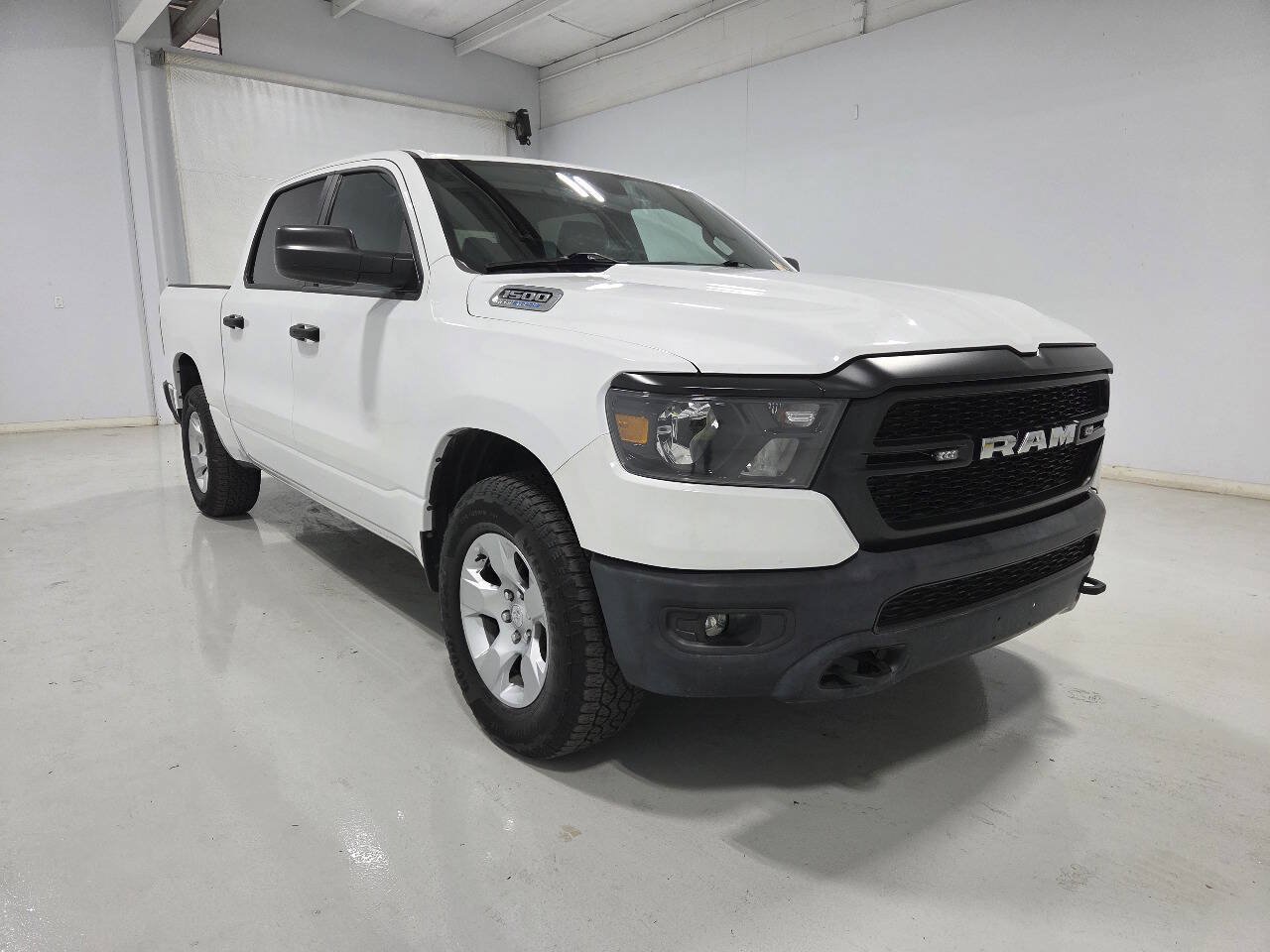 Used 2023 RAM 1500 Tradesman w/ Tradesman Group AWD/4WD image 3