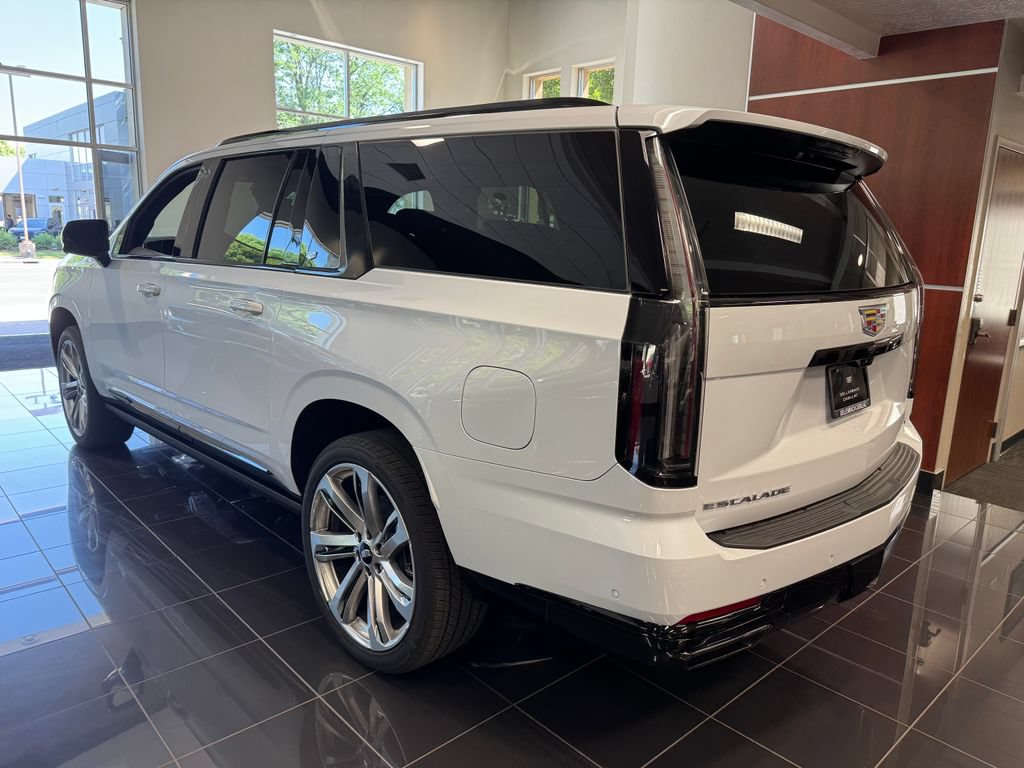 New 2026 Cadillac Escalade ESV Platinum Sport AWD/4WD image 5