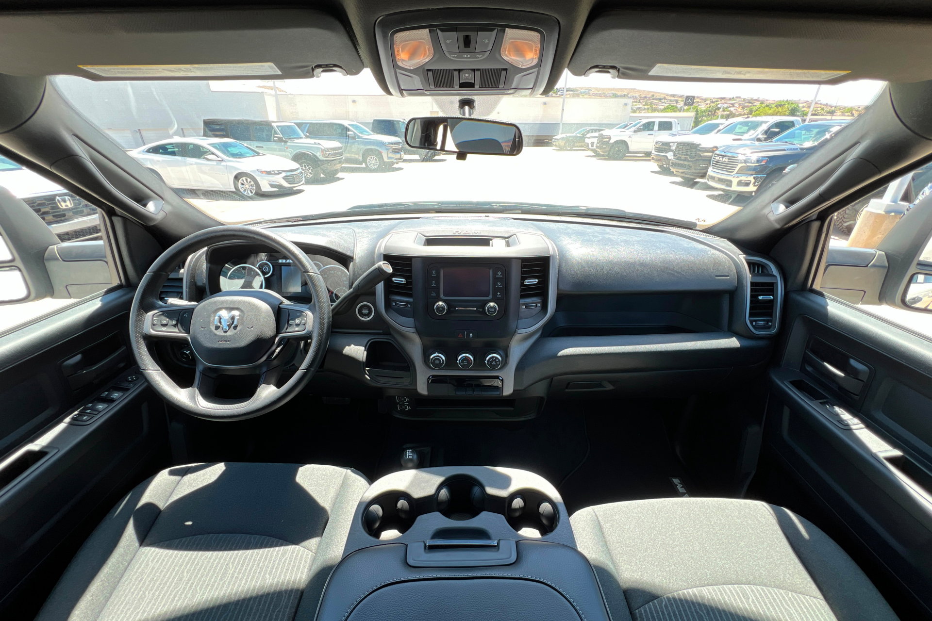 Used 2024 RAM 2500 Tradesman w/ Chrome Appearance Group AWD/4WD image 9