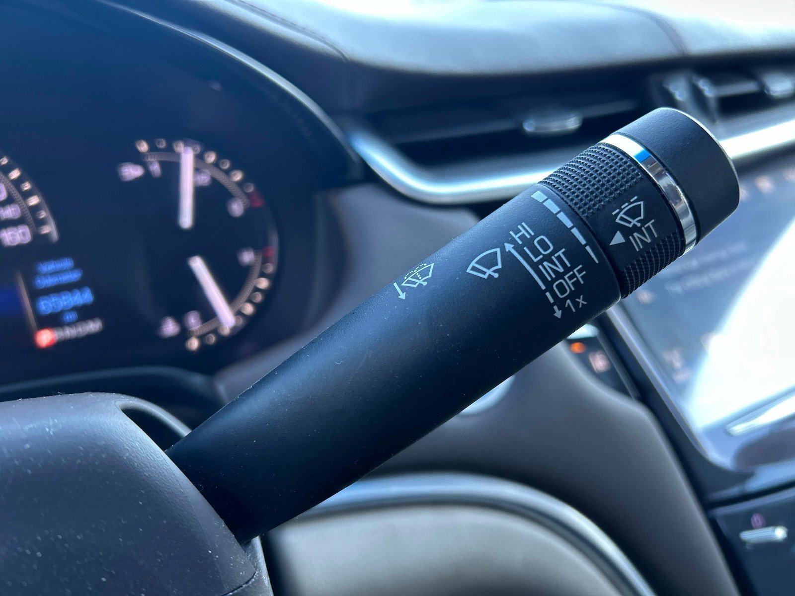 Used 2017 Cadillac XTS Luxury w/ Driver Awareness Package image 27