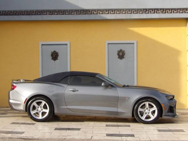 Used 2021 Chevrolet Camaro LT RWD image 59