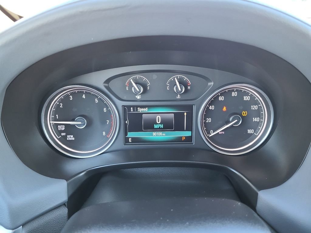 Used 2018 Buick Enclave Essence image 19