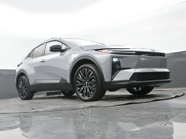 Used 2026 Toyota C-HR w/ Cold Weather Package AWD/4WD image 23