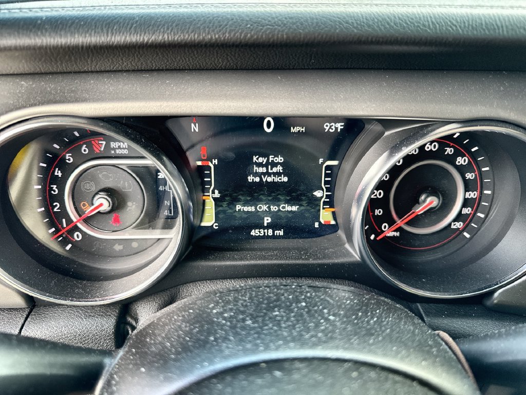 Used 2021 Jeep Gladiator Rubicon AWD/4WD image 12