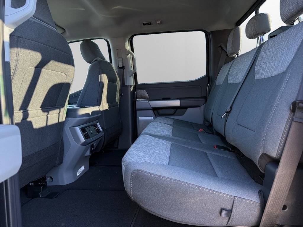 New 2026 Ford F250 XLT w/ XLT Premium Package image 13