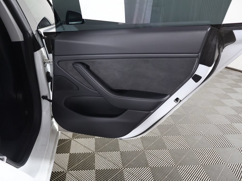 Used 2020 Tesla Model 3 Long Range AWD/4WD image 25