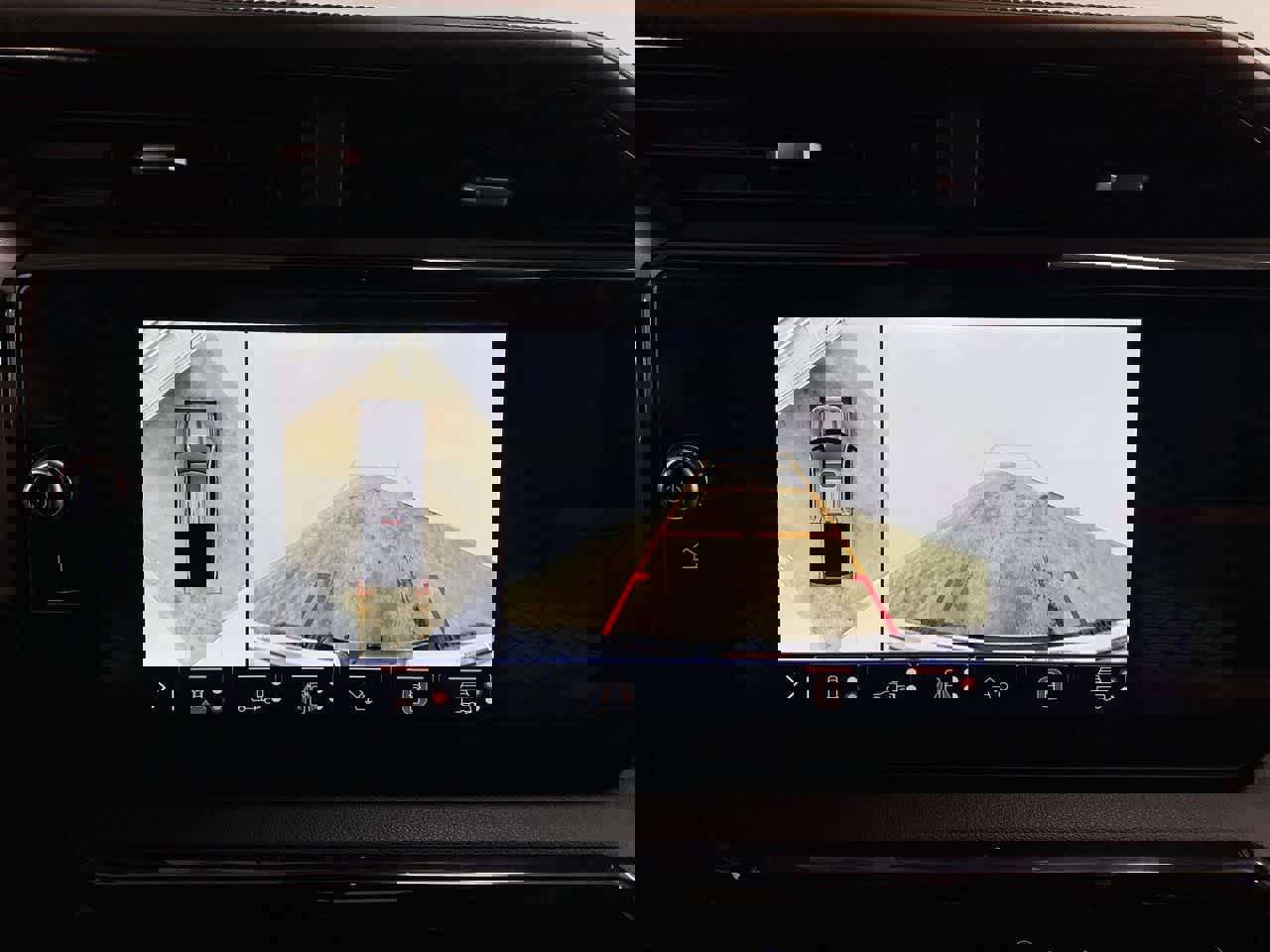 Used 2025 GMC Sierra 1500 AT4 w/ AT4 Premium Package image 24