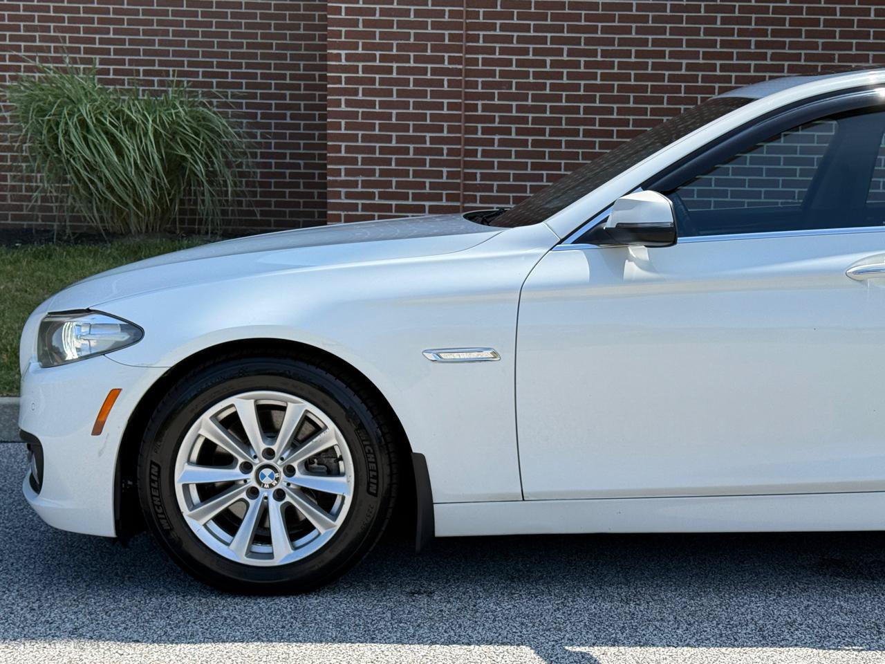 Used 2015 BMW 528i xDrive Sedan AWD/4WD image 6